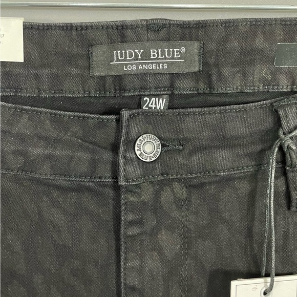 Judy Blue Plus Skinny Fit Black Cheetah Animal Print Jeans NWT - Picture 10 of 12